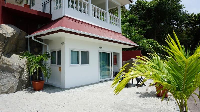 Ocean Spray Apartment Machabee Exterior photo